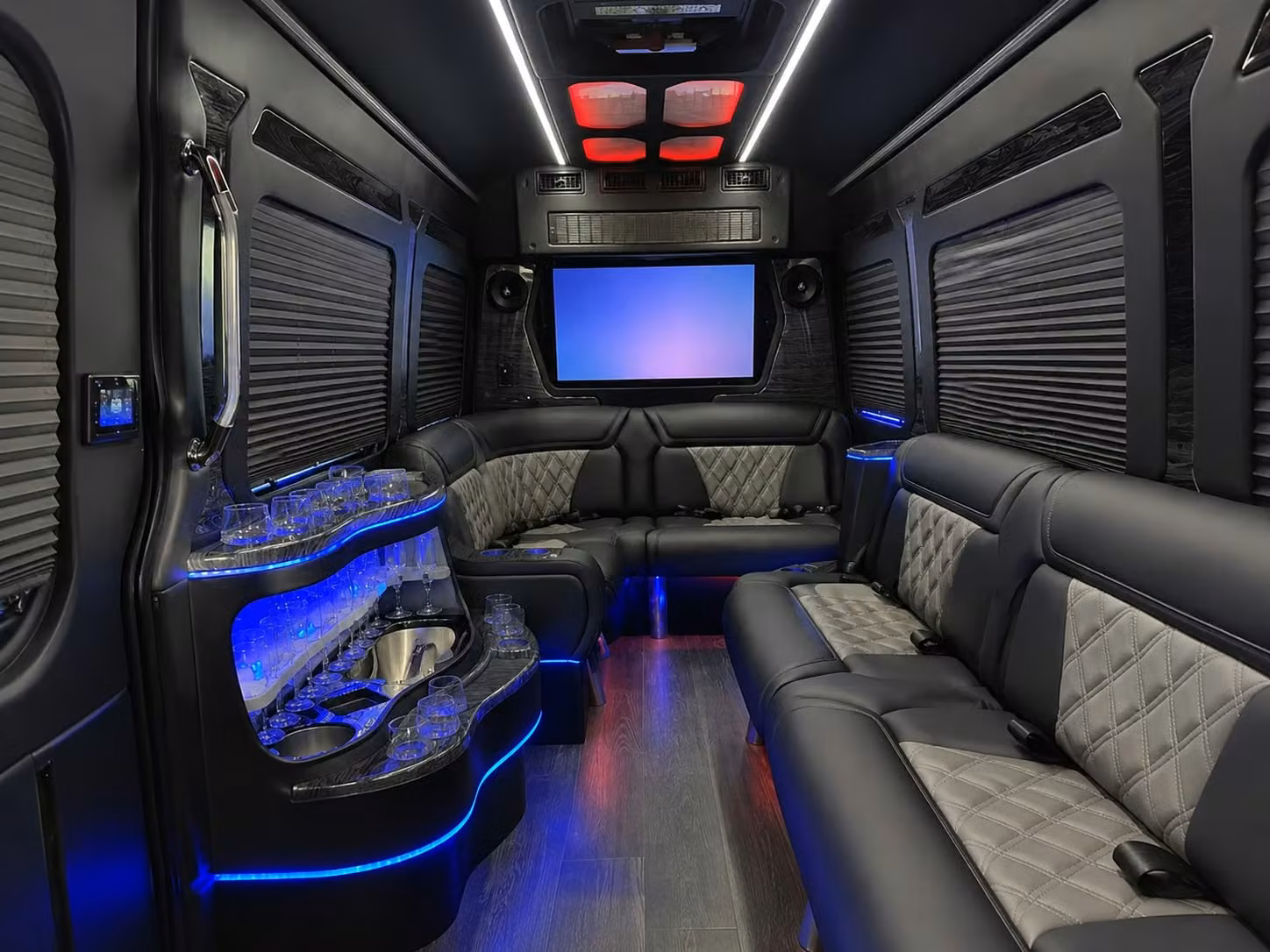 busrentalpompanobeach com helps you book long distance group transportation for every occasion in pompano beach