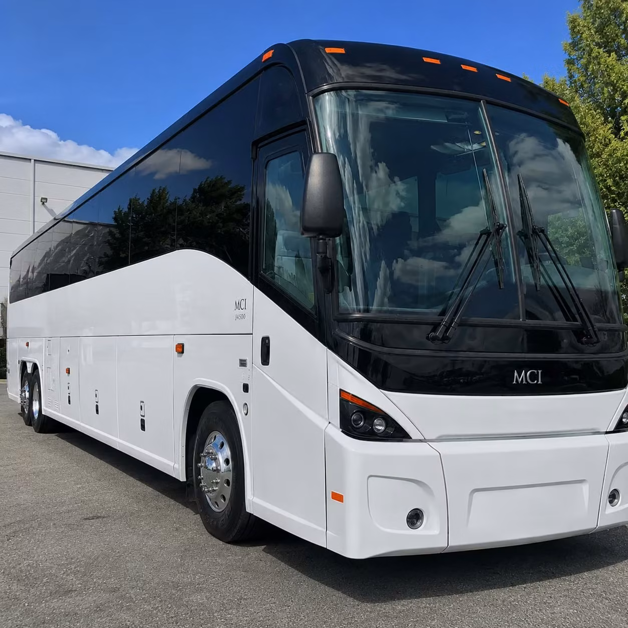 palm beach international airport runs are simple when you book through busrentalpompanobeach com